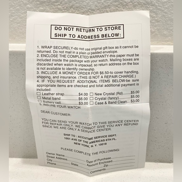 TM & DC Comics Shield Warner Bros. Entertainment INC Batman Watch ~New~ - Picture 14 of 14